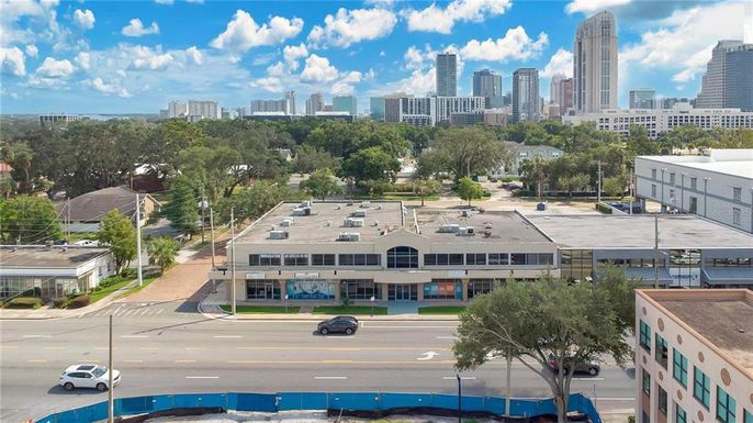 126 E COLONIAL DRIVE