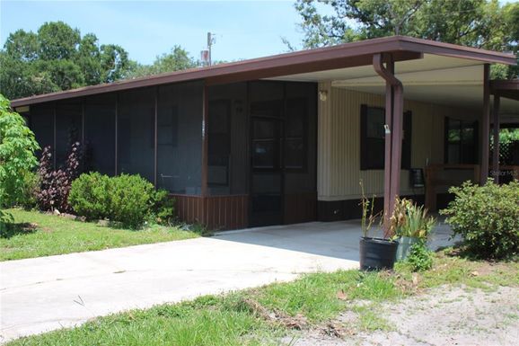 825 ROBINSON COURT