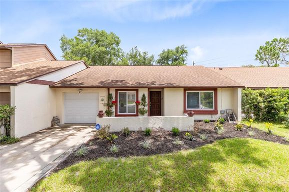 102 SAND PINE CIRCLE