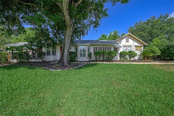 1621 SUNNYSIDE DRIVE