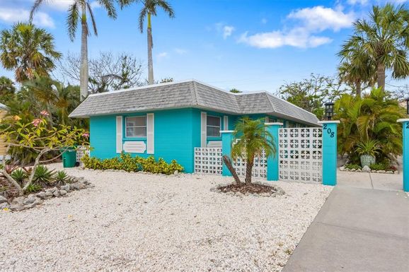 208 MAGNOLIA AVENUE UNIT A