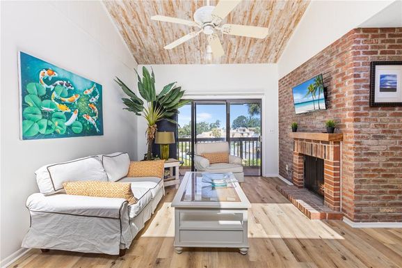 1051 S HIGHLAND STREET UNIT 7D