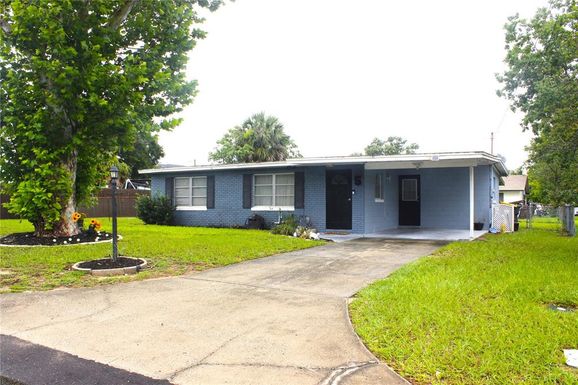 5 MOONLIGHT LANE
