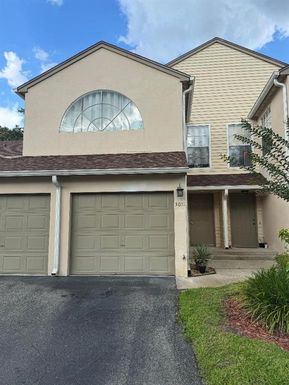 3011 COTTAGE GROVE COURT UNIT 2003