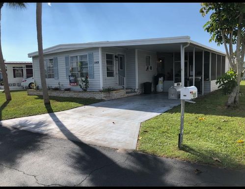 214 SPANISH LAKES DRIVE