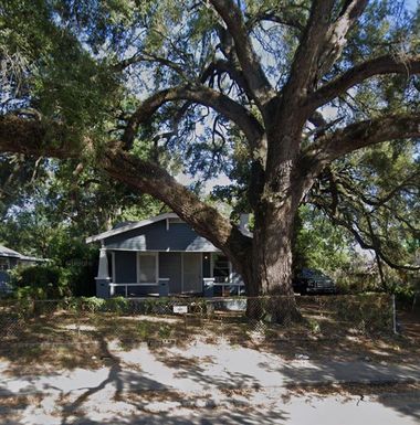 510 E LAKE AVENUE