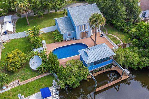 428 KLOSTERMAN ROAD W