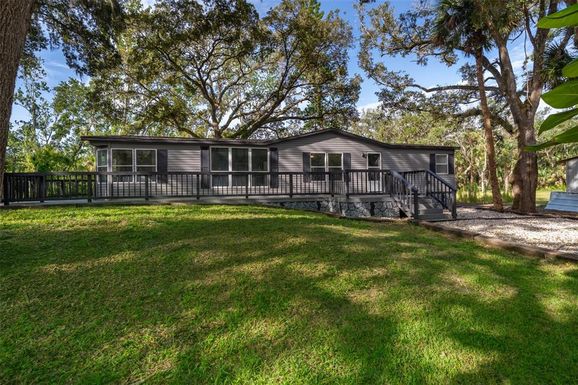 411 RACOON TRAIL