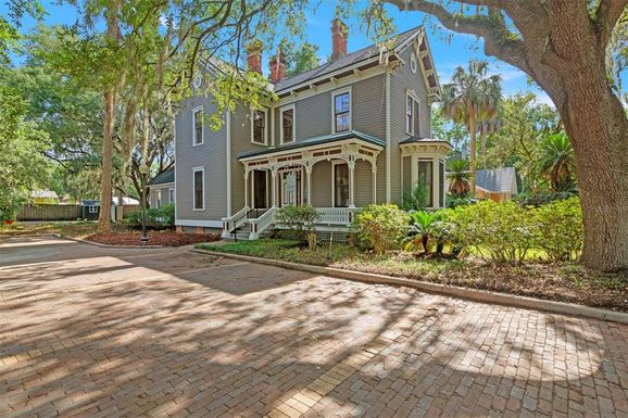 708 E UNIVERSITY AVENUE