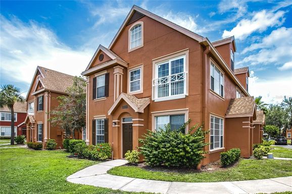 10520 WHITE LAKE COURT UNIT 10520