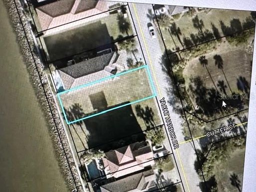 256 YACHT HARBOR DRIVE
