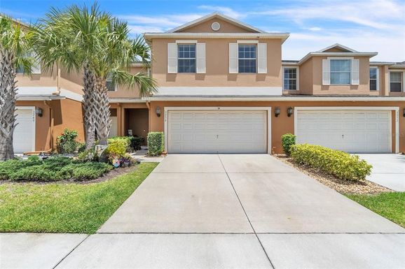 3256 RODRICK CIRCLE