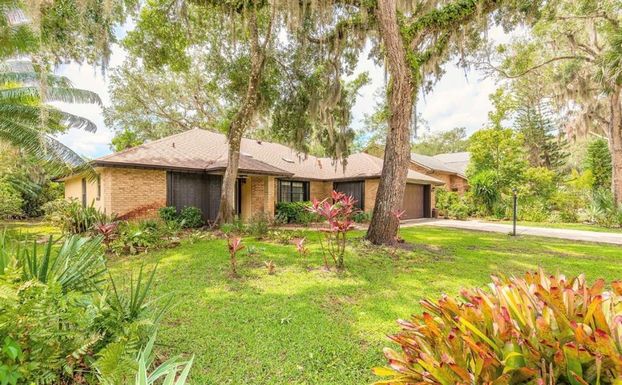 6230 YELLOWSTONE DRIVE