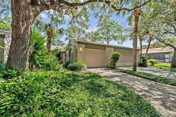 616 WOODRIDGE DRIVE