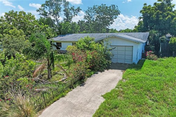 10095 NASSAU COURT