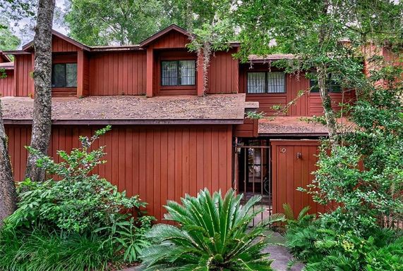 900 SW 62ND BOULEVARD UNIT B10