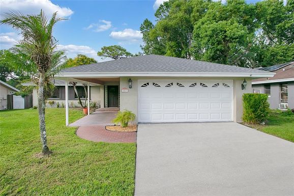 1817 CROWNWOOD DRIVE
