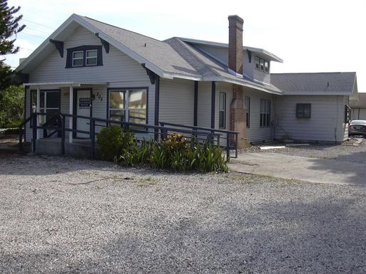 305 N SINCLAIR AVENUE