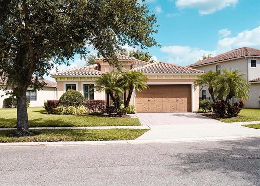 8213 PRESTBURY DRIVE