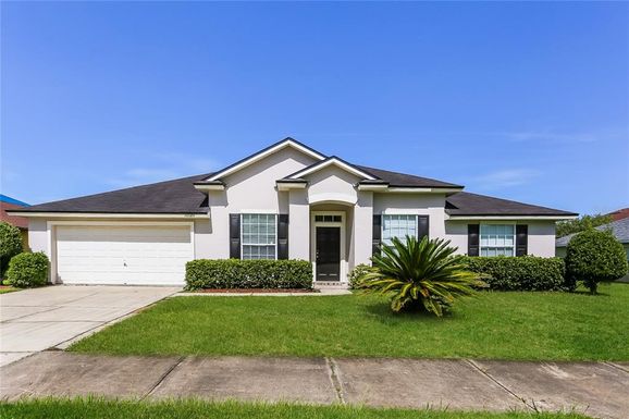 10084 GARDEN LAKE COURT