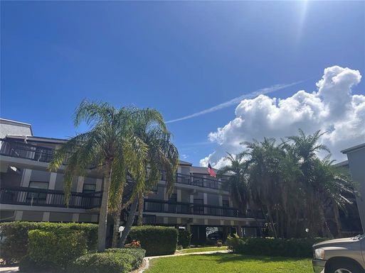 326 WINDRUSH BOULEVARD UNIT 103