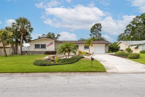 1251 FAIRWAY DR