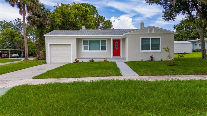 113 W DIVISION STREET