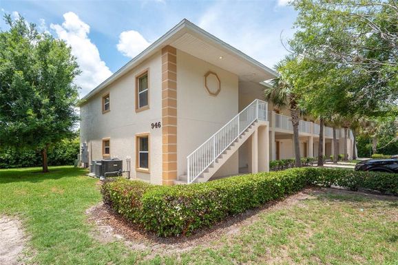 946 15TH STREET UNIT 202