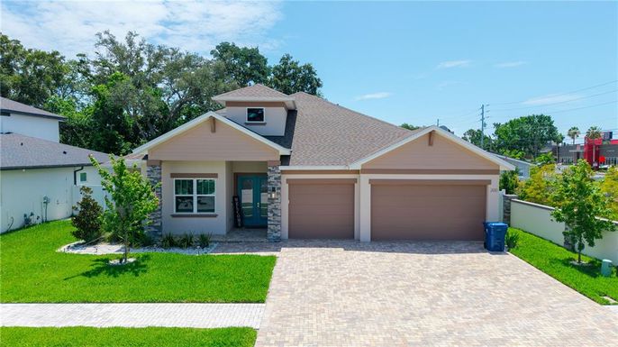 200 LAROCCA COURT