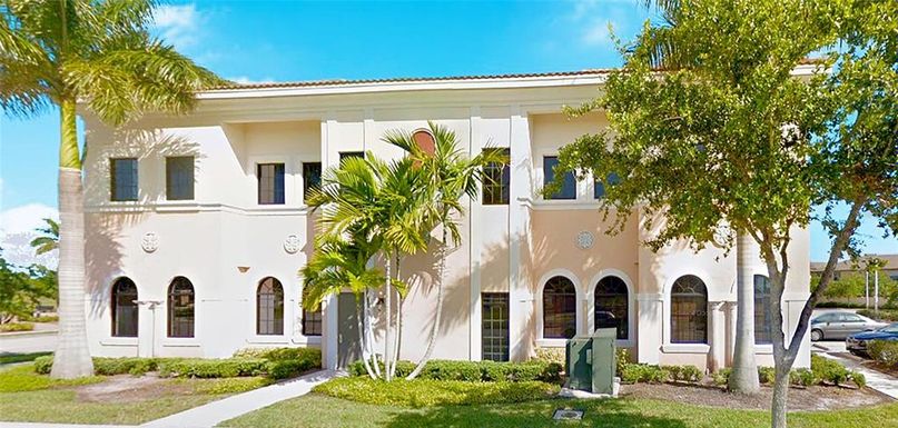 2100 SE HILLMOOR DRIVE UNIT 204A