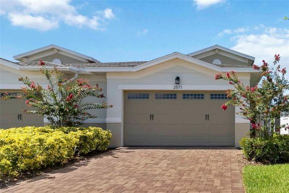 2571 YELLOW BRICK ROAD