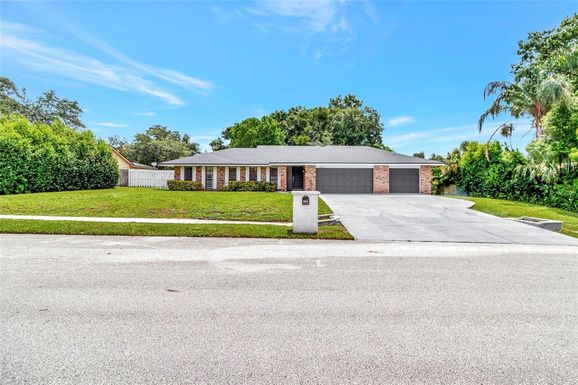 6829 BITTERSWEET LANE