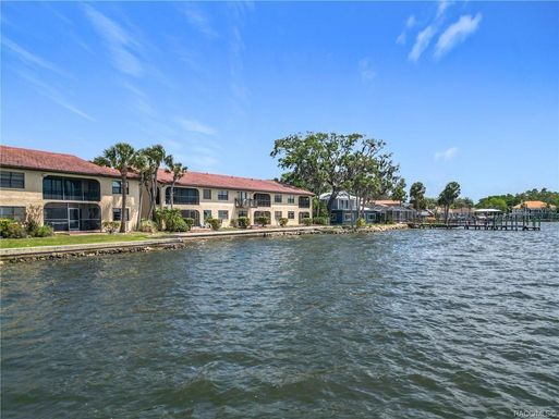 391 NW 14TH PLACE UNIT 391