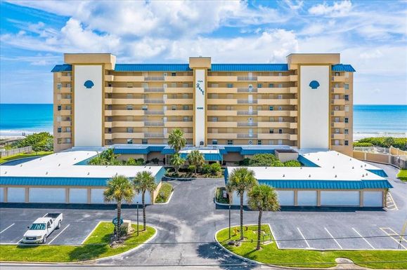 1095 N HWY A1A UNIT 705