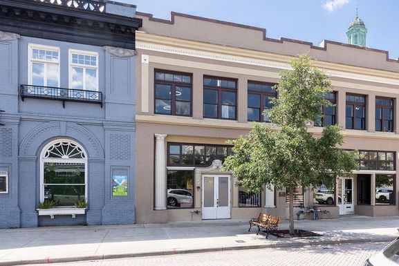 112 W INDIANA AVENUE UNIT 202