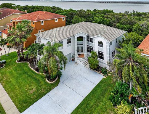 3185 SHORELINE DRIVE