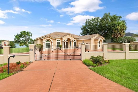 10839 LAKESHORE DRIVE