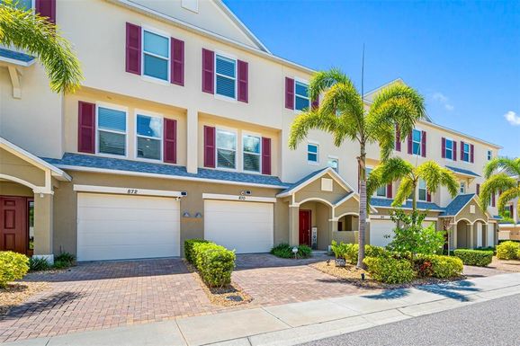 870 CALLISTA CAY LOOP