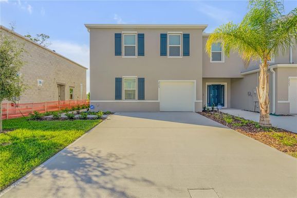 2725 SILVER CANOE DRIVE