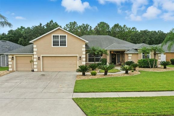 1908 CREEKWATER BOULEVARD