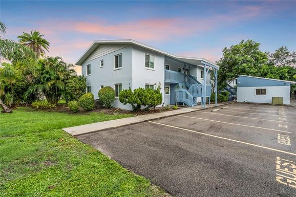 1670 LAUREL STREET UNIT 104