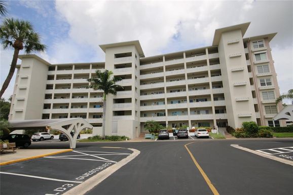 1235 S HIGHLAND AVENUE UNIT 5-209