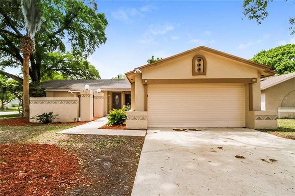 900 BRENNAM PLACE