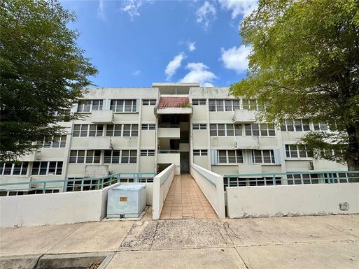 Reverendo Domingo St. COND BRISAS DE PANORAMA , PR Apt. 221