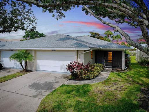 4339 BOWLING GREEN CIRCLE UNIT 19