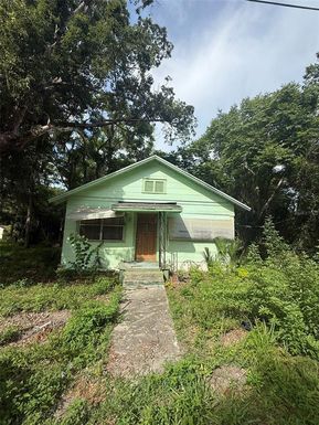 617 N DUSS STREET