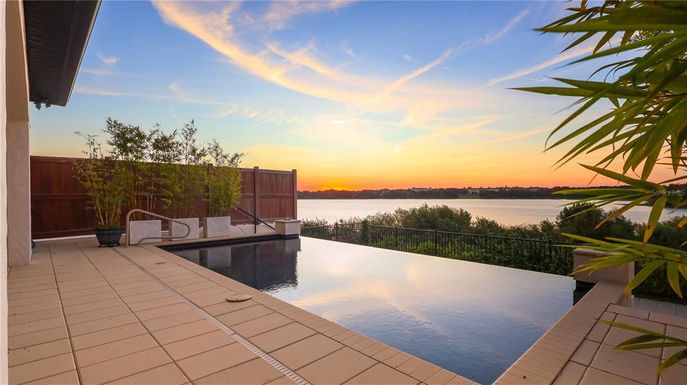 7615 TOSCANA BOULEVARD