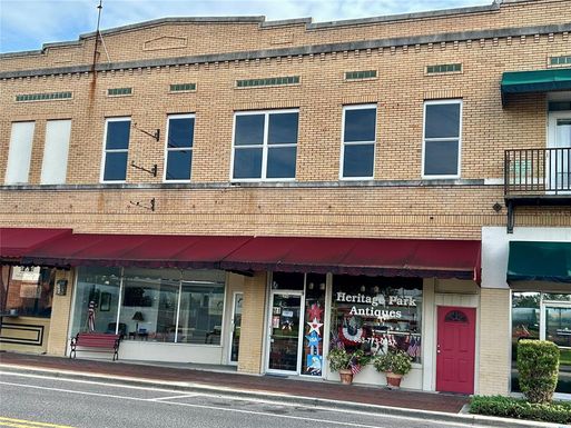 208 W MAIN STREET