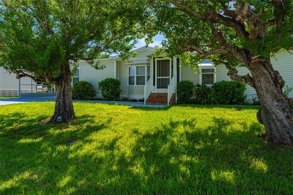 3028 BAMBOO COURT