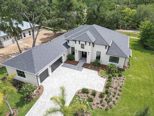 17 OLD OAK DRIVE N
